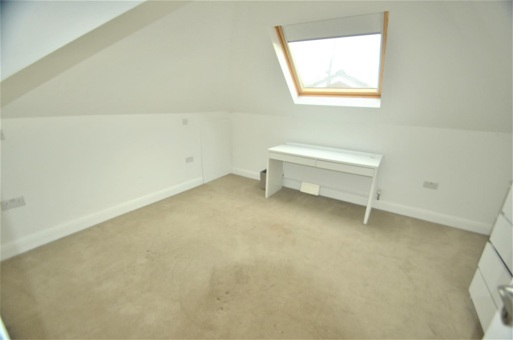 Edgwarebury Lane, Edgware
